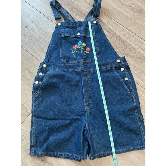 Cherokee Denim Overall Shorts with Embroidered Flowers – Size L - Picture 4 of 5